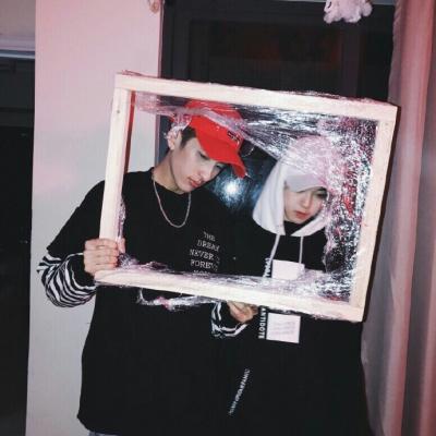 24张潮流好看的情侣微信头像 高清时尚款合集