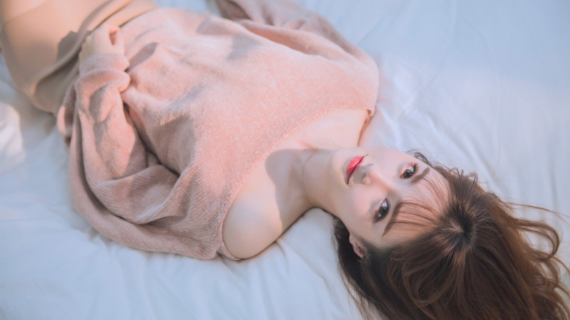 居家小清新风格美女2K高清壁纸推荐