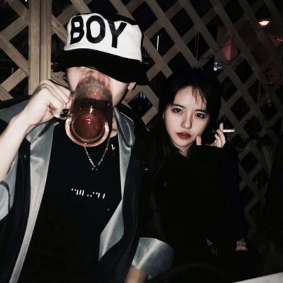 12张超火个性潮流情侣头像 高清好看直接用