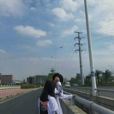 26组氛围感拉满的情侣QQ头像，藏着藏在心底的爱意