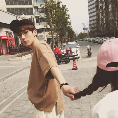 微信情侣潮图头像！12张高清一对两张的潮流微信头像合集