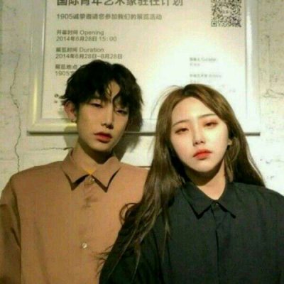 16组高清真人情侣头像 一左一右甜到齁