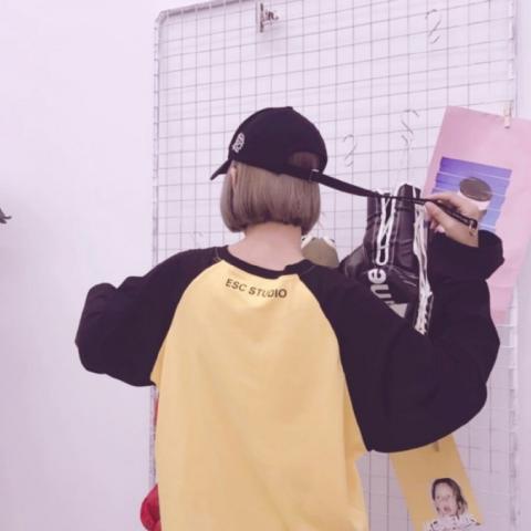 24张高清时尚个性情侣头像 好看又有格调