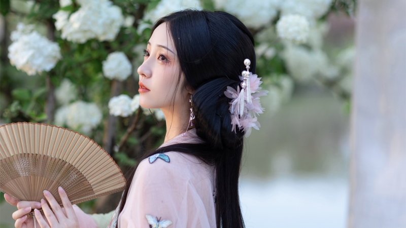 带扇子的古风唯美美女高清壁纸合集
