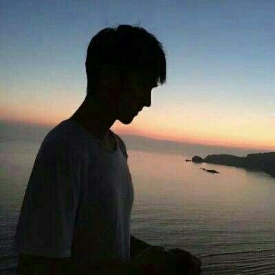 14组浪漫海边情侣头像 一男一女成对高清图