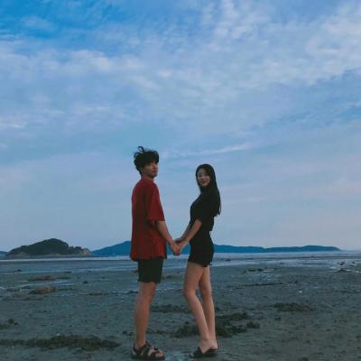 24组清新感拉满的情侣头像 一对两张高清图合集