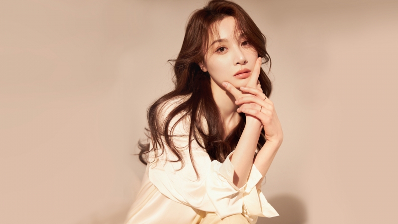 隆妮高清电脑桌面壁纸分享