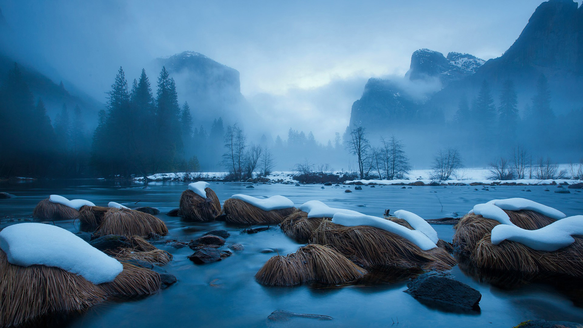 带雪的山水奇石风景 适配电脑的高清动漫风壁纸