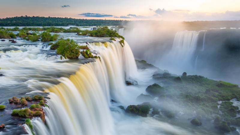 巴西伊瓜苏瀑布主题电脑桌面动漫壁纸来了