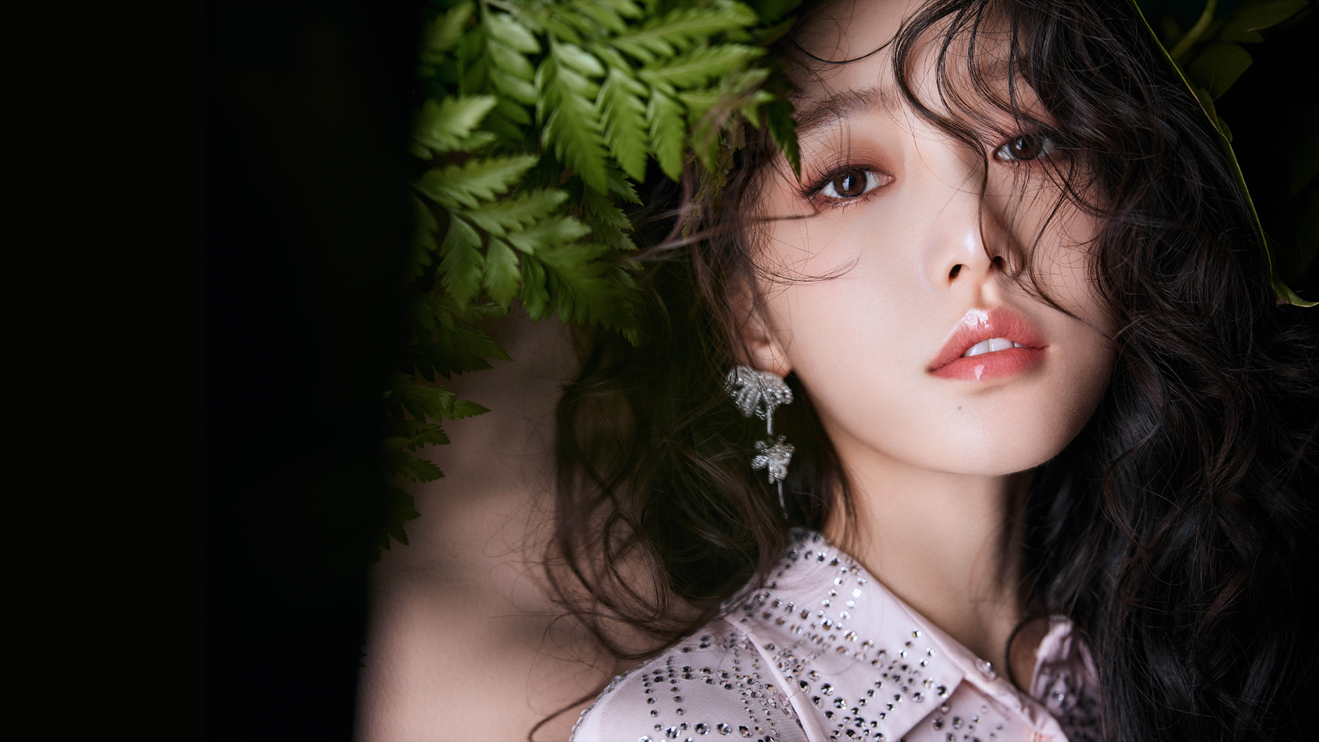 姜贞羽超清壁纸资源分享 多款高清尺寸可选