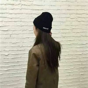 一男一女背影情侣头像合集 16张高清无水印