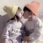 6组超萌萌娃亲嘴情侣头像 可爱小男孩小女孩头像合集