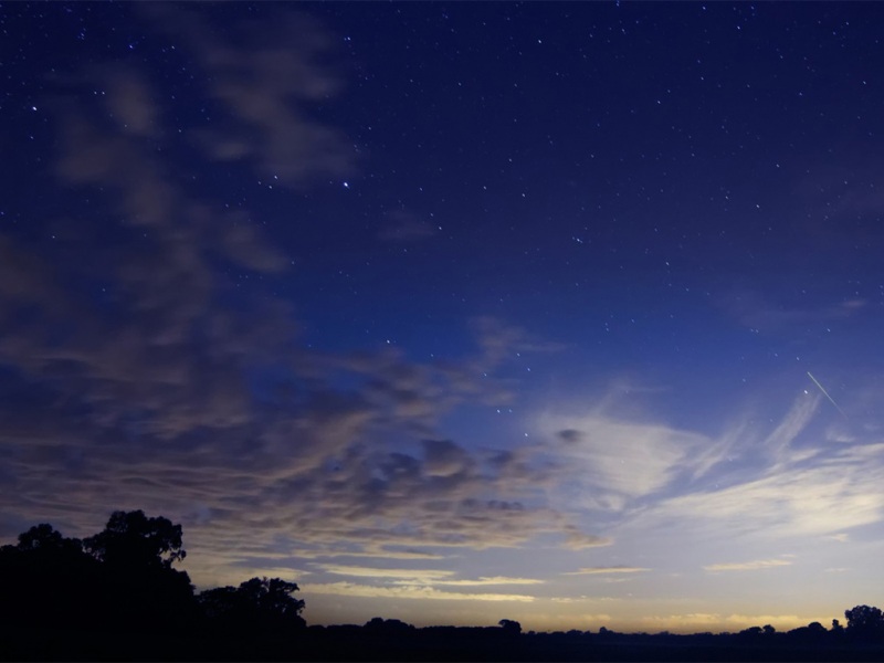 狮子座星空流星宽屏壁纸上新 多款高清尺寸可选