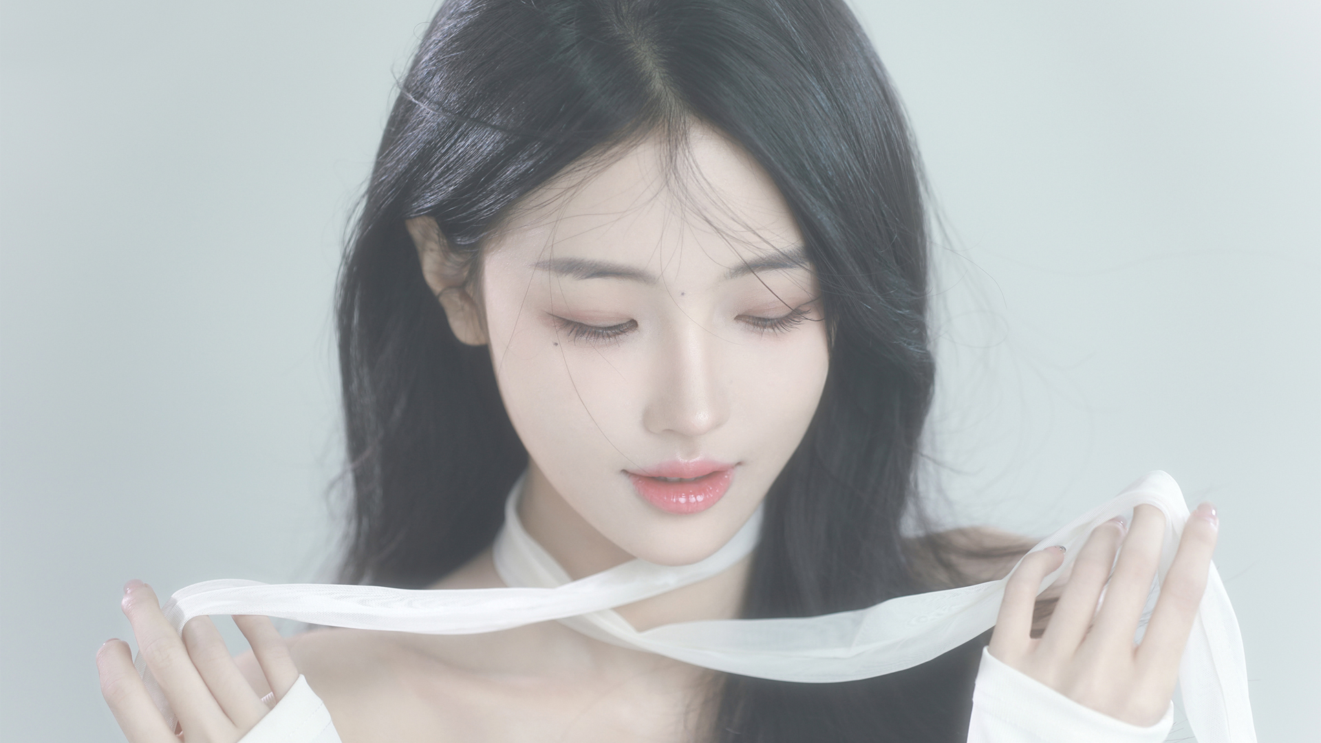 多款适配电脑的长发美女超清桌面壁纸分享