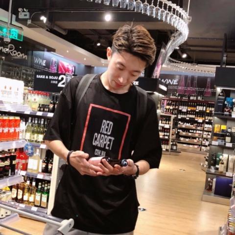 24张冷酷帅气的分开版情侣头像 一男一女高清款