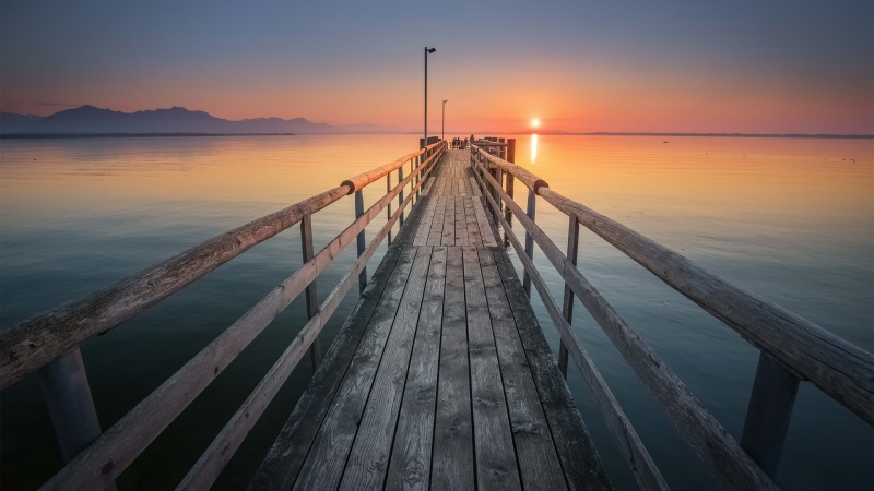 氛围感拉满！夕阳木栈道风景壁纸合集