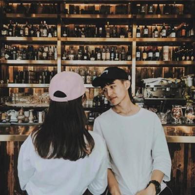 真人情侣秀恩爱头像！一左一右高清甜系图共18张