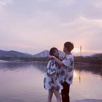 22张高清不撞款好看的情侣头像一对