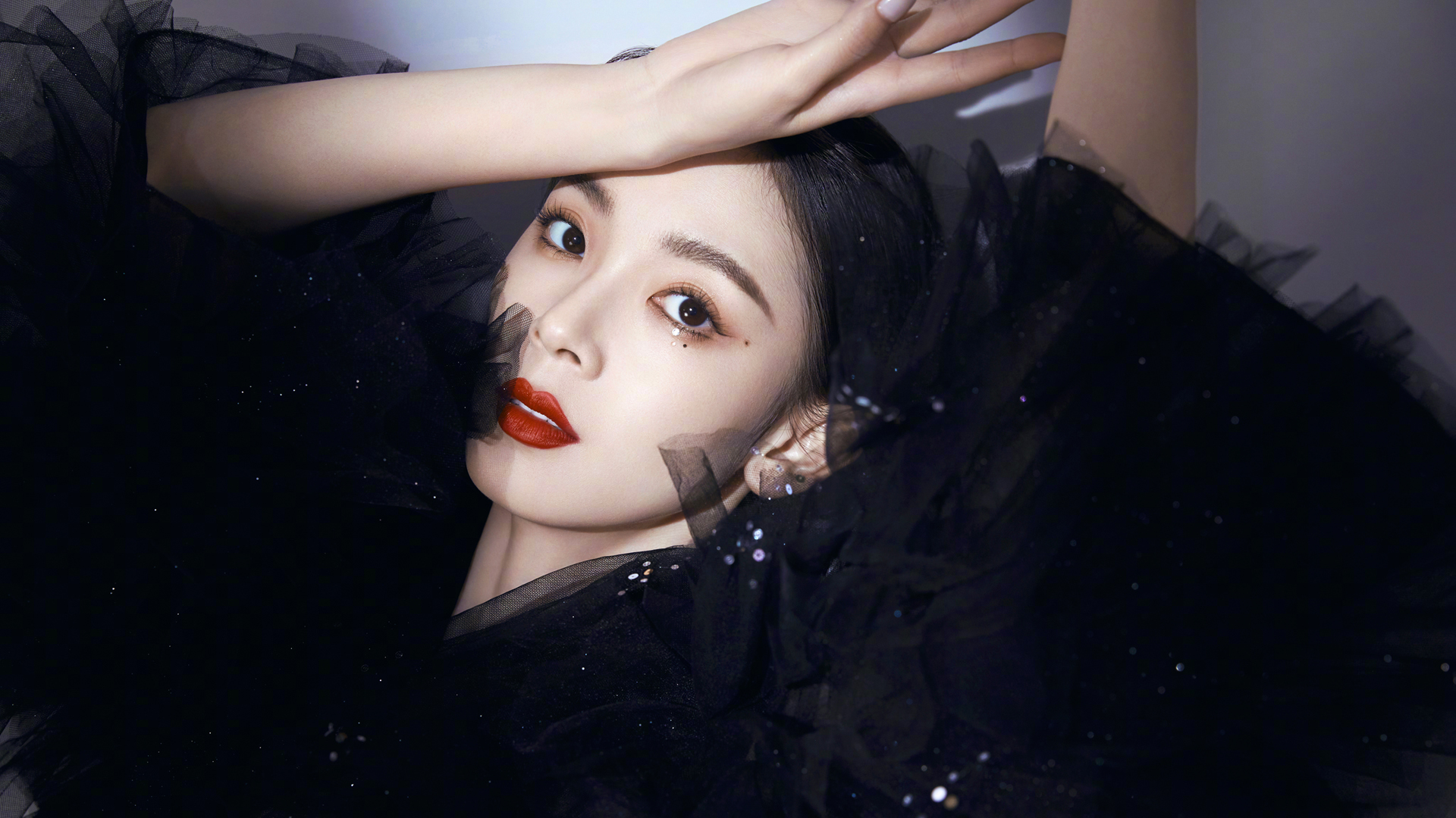 陈瑶穿黑裙的高清美女壁纸来啦
