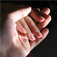 微信牵手头像合集！18组超甜情侣手牵手头像直接抱走