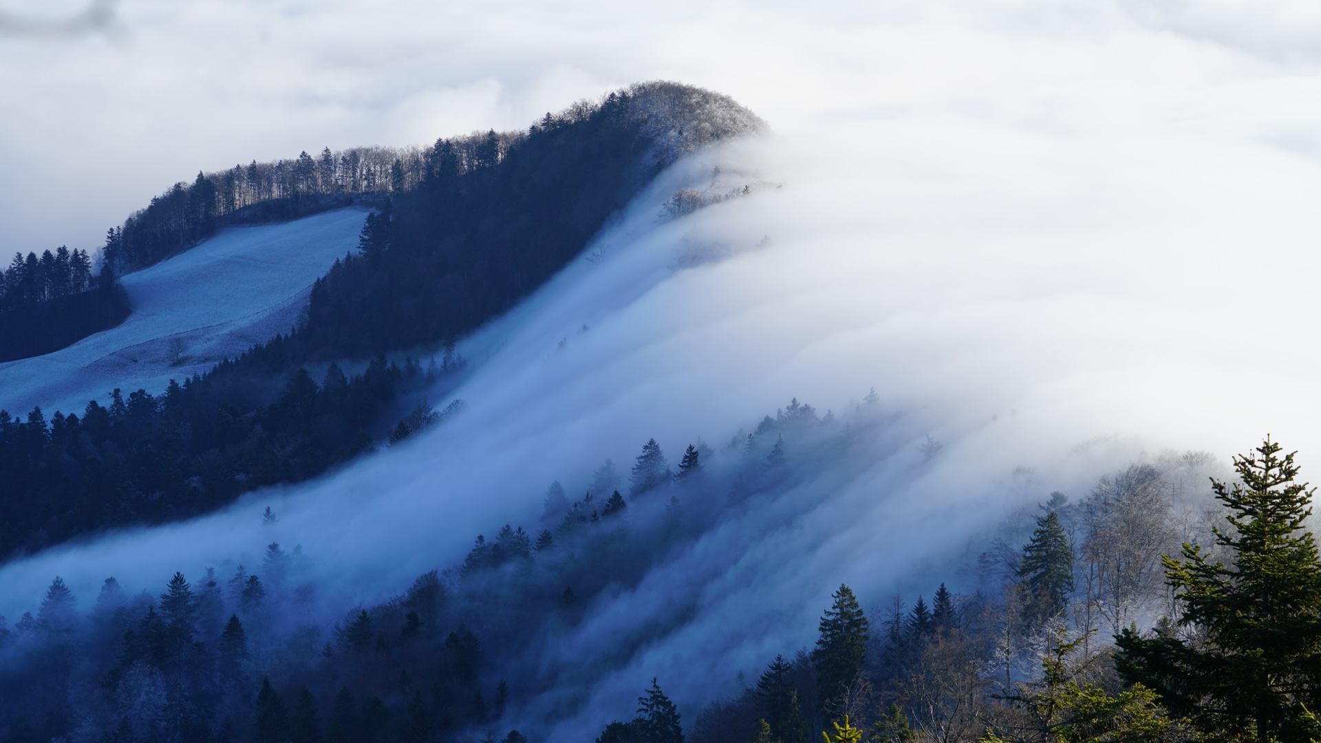 瑞士莱斯冬日雪景 多款高清电脑动漫风景壁纸