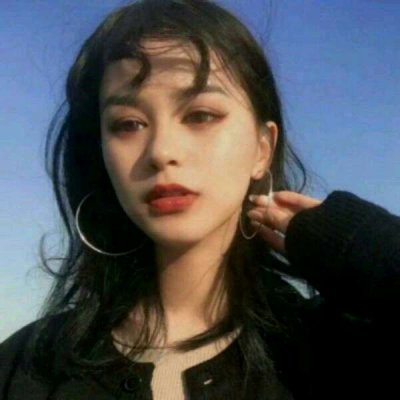 16组高清真人情侣头像 一左一右甜到齁