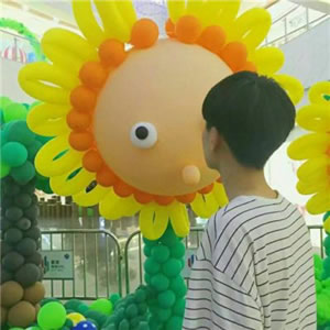 一男一女背影情侣头像合集 16张高清无水印