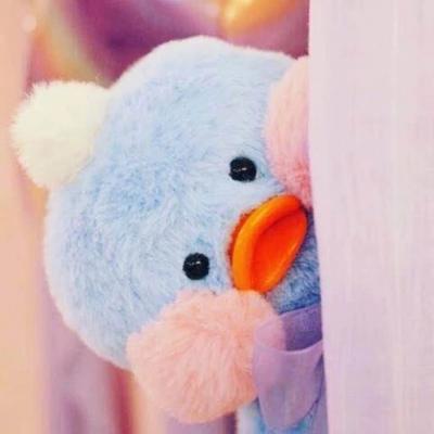 14张可爱玩偶风微信情侣头像 高清又流行