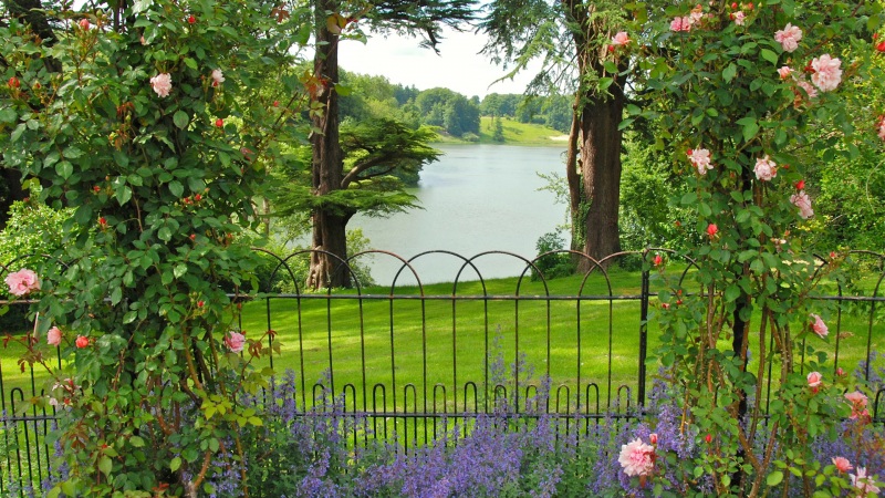 牛津郡花园治愈风景电脑壁纸上线 适配多款主流屏幕尺寸