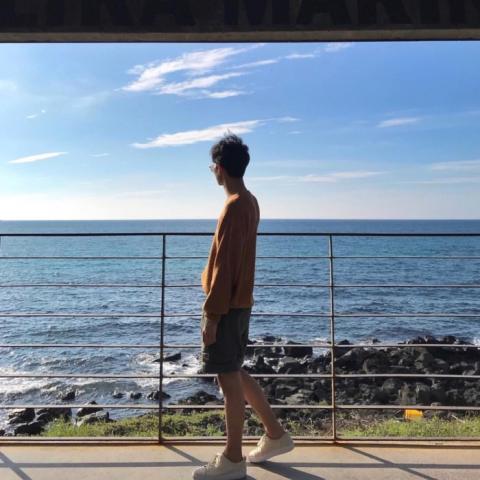 18组高清唯美背影情侣头像，一男一女一人一张