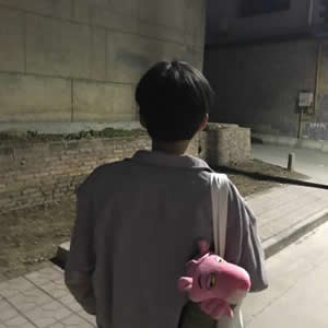 12组一男一女背影情侣QQ头像 适配微信头像用