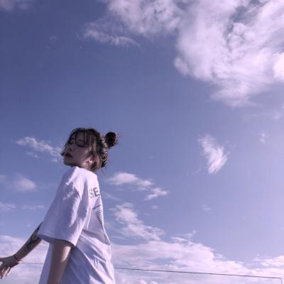 20张高清好看的单人情侣头像 男女分版一对两张