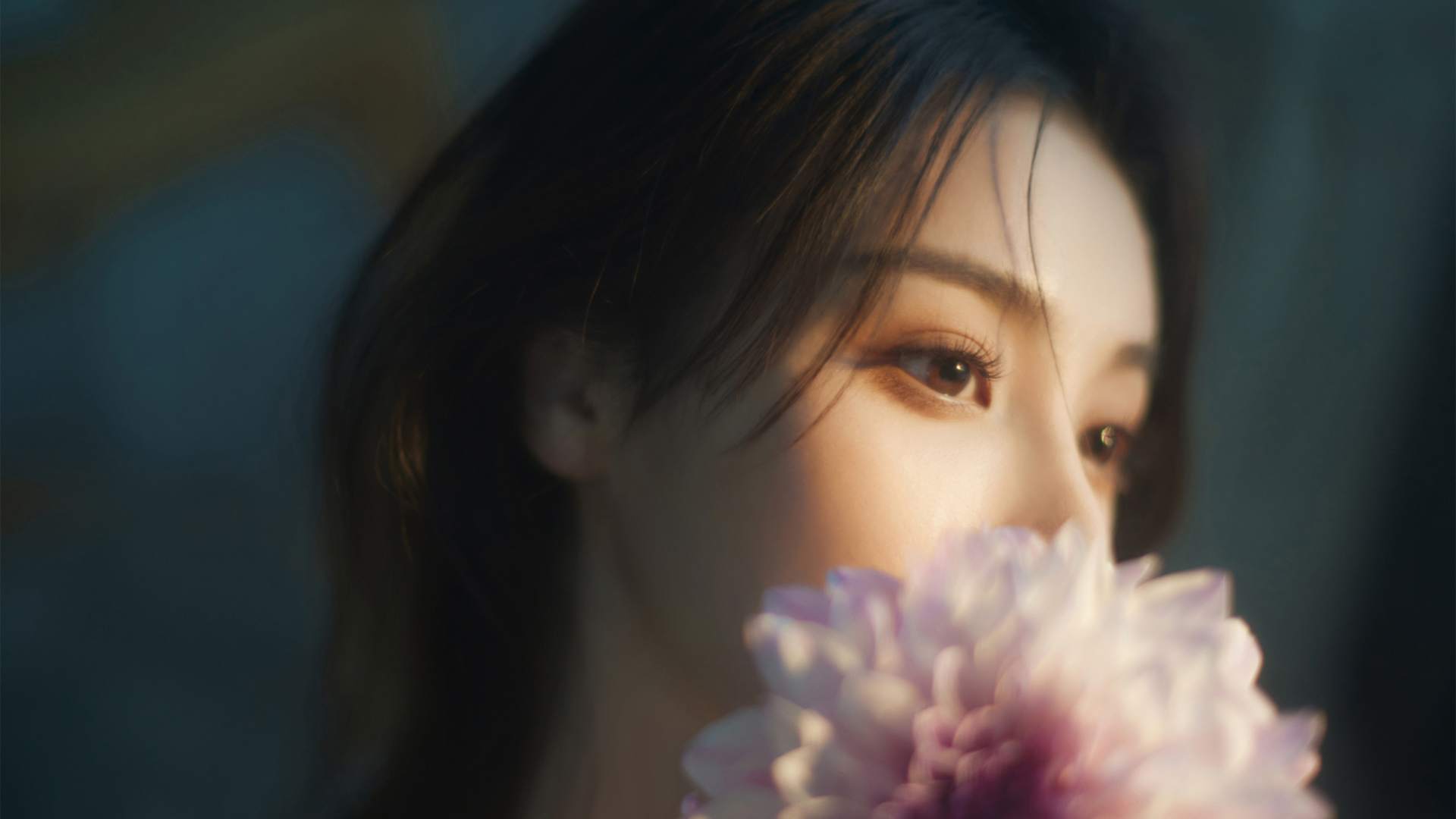 隆妮与花主题高清电脑壁纸合集