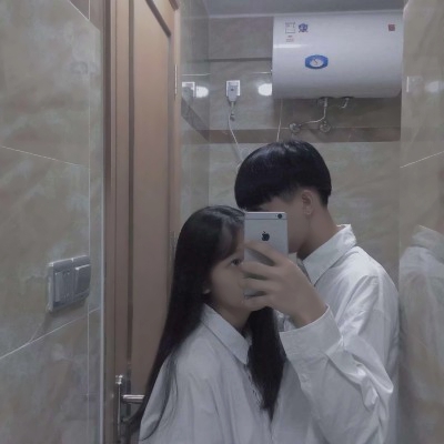 四张一组的情侣头像来啦！同系列高清图共24张