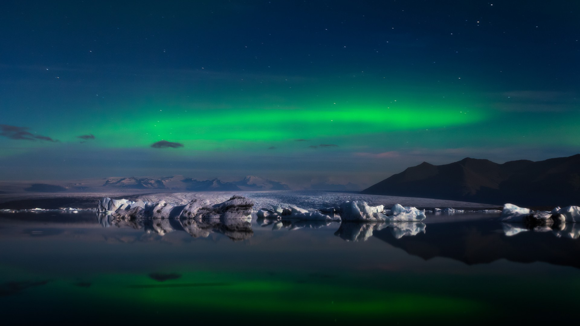 冰岛夜空繁星美景 多款尺寸电脑桌面壁纸免费下