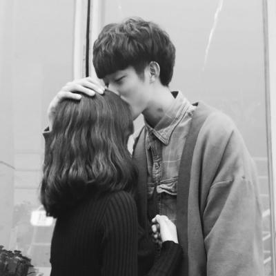 20张高清浪漫QQ情侣头像 氛围感拉满的唯美配对头像