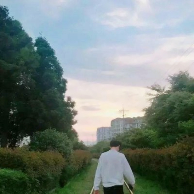 一男一女异性闺蜜头像合集 28张高清蓝颜红颜头像素材