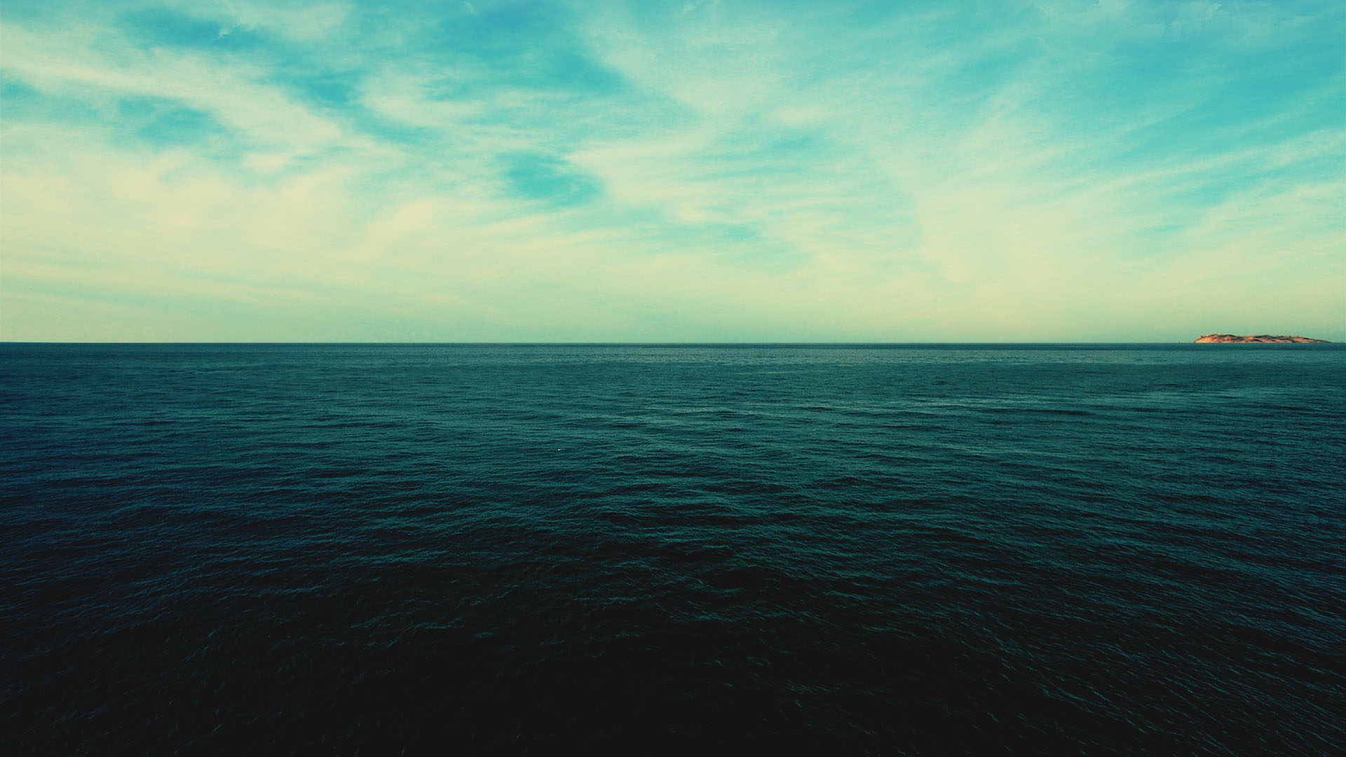 一眼沦陷！治愈系大海电脑动漫桌面壁纸分享