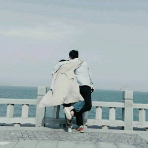 清新氛围感拉满！12组双人背影情侣头像合集