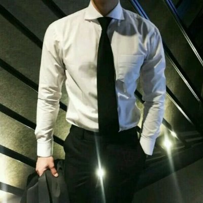 不露脸也甜！12张高清个性身体部位情侣头像