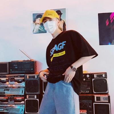 20张高清真人高冷情侣头像 一男一女时尚潮流款