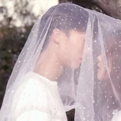 18张高清好看的一男一女唯美微信情侣头像