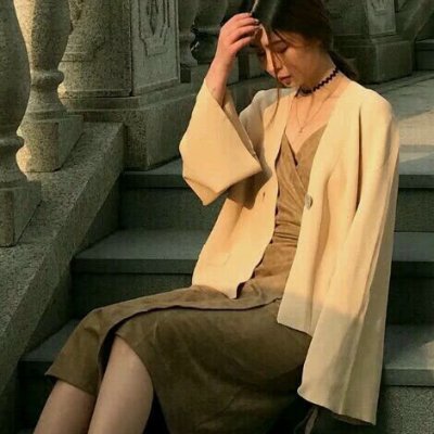 不露脸也甜！12张高清个性身体部位情侣头像