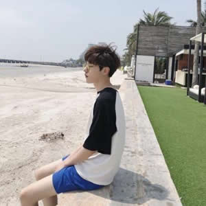 成熟风一左一右情侣头像 12张高清甜系双人头像合集