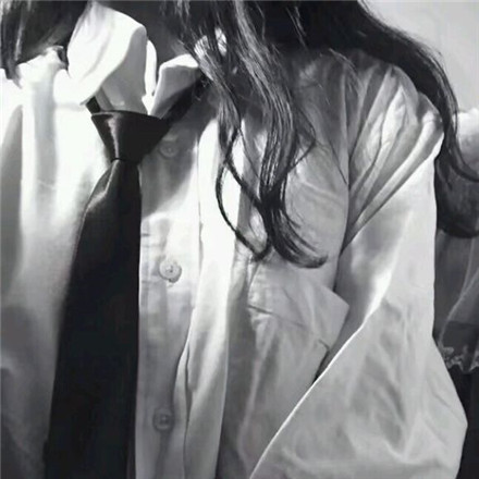 一男一女身体部位情侣头像合集 82张高清图来了
