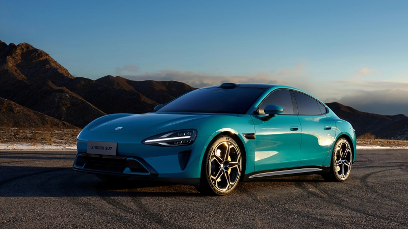 小米SU7海湾蓝高清汽车壁纸下载