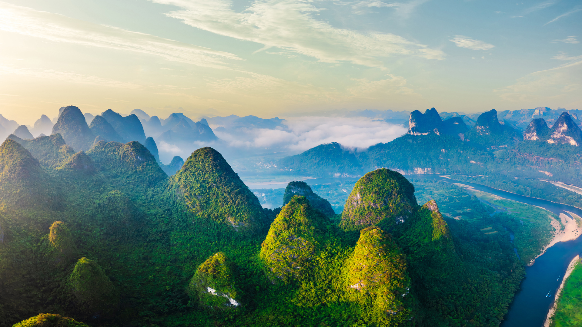 桂林喀斯特山脉风景电脑桌面动漫壁纸