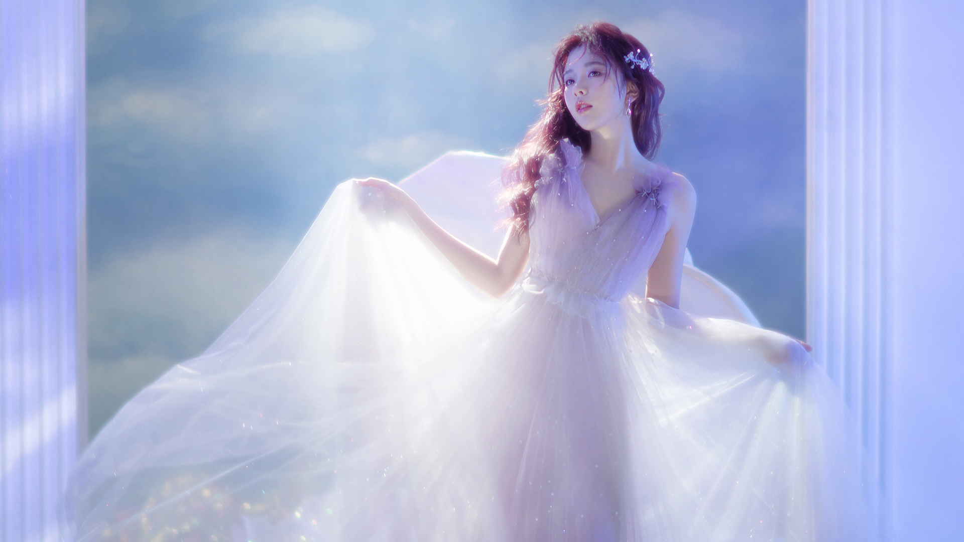 彭十六穿紫色梦幻裙的高清壁纸来啦