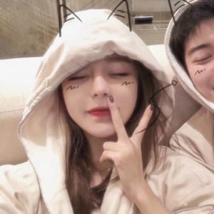 10组阳光可爱青春情侣头像 把爱意藏进头像里