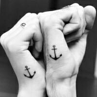 18张氛围感拉满的纹身情侣头像 小众又甜蜜